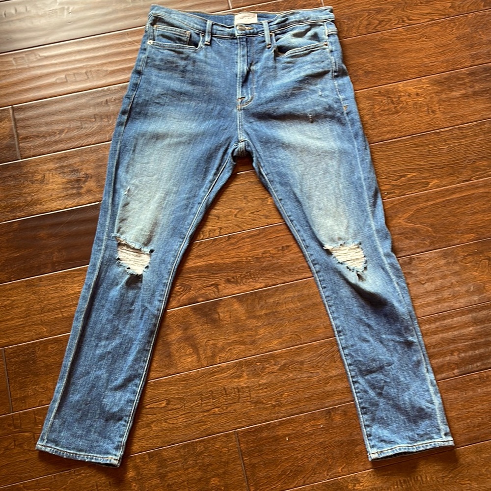 Frame le beau jeans size 28 wash:Cleo rips boyfriend